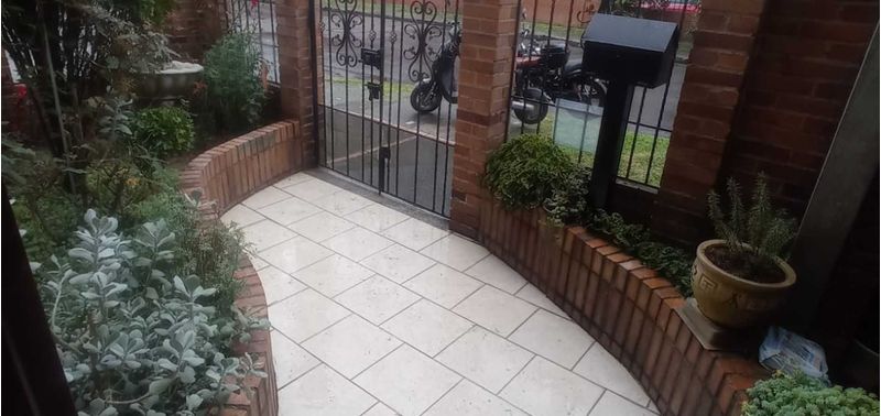 Casa en Venta en Bogotá, D.C., La Esmeralda-2