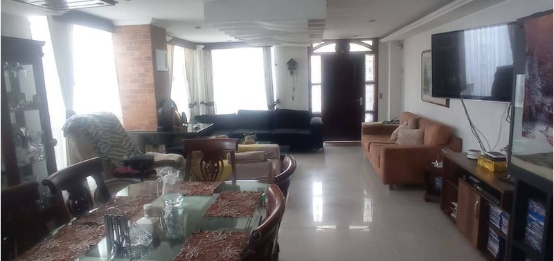 Casa en Venta en Bogotá, D.C., La Esmeralda-7
