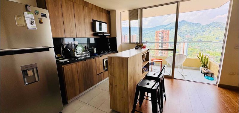 Apartamento en Venta en Medellín, Colina del Sur-0