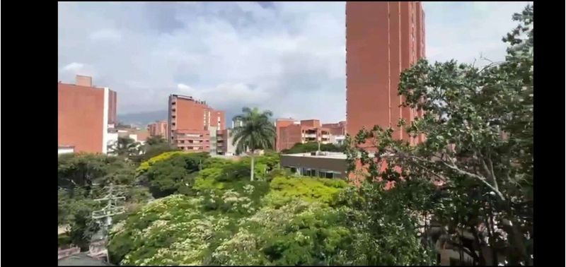Apartamento en Venta en Medellín, Laureles-3