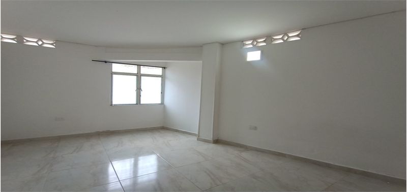 Casa en Venta en Girardot, Miraflores-6