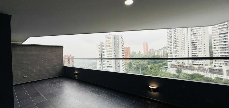 Apartamento en Venta en Medellín, Las Palmas-0
