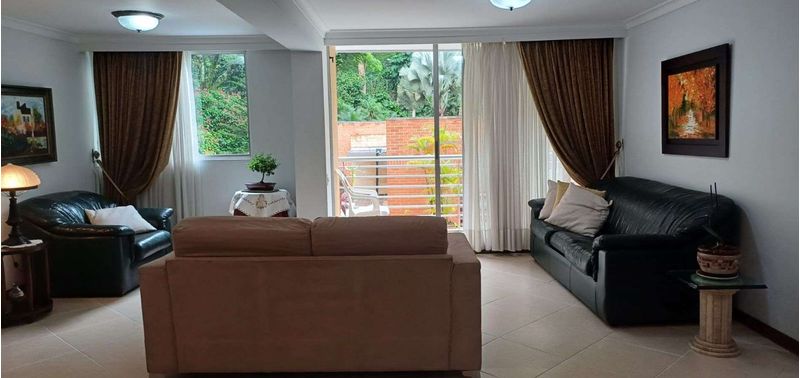 Apartamento en Venta en Medellín, El Poblado-0