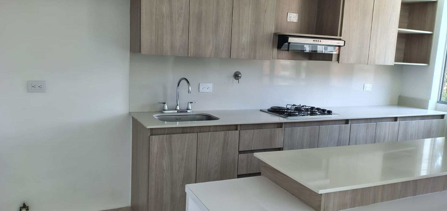 Apartamento en Venta en Envigado, La Cuenca-0