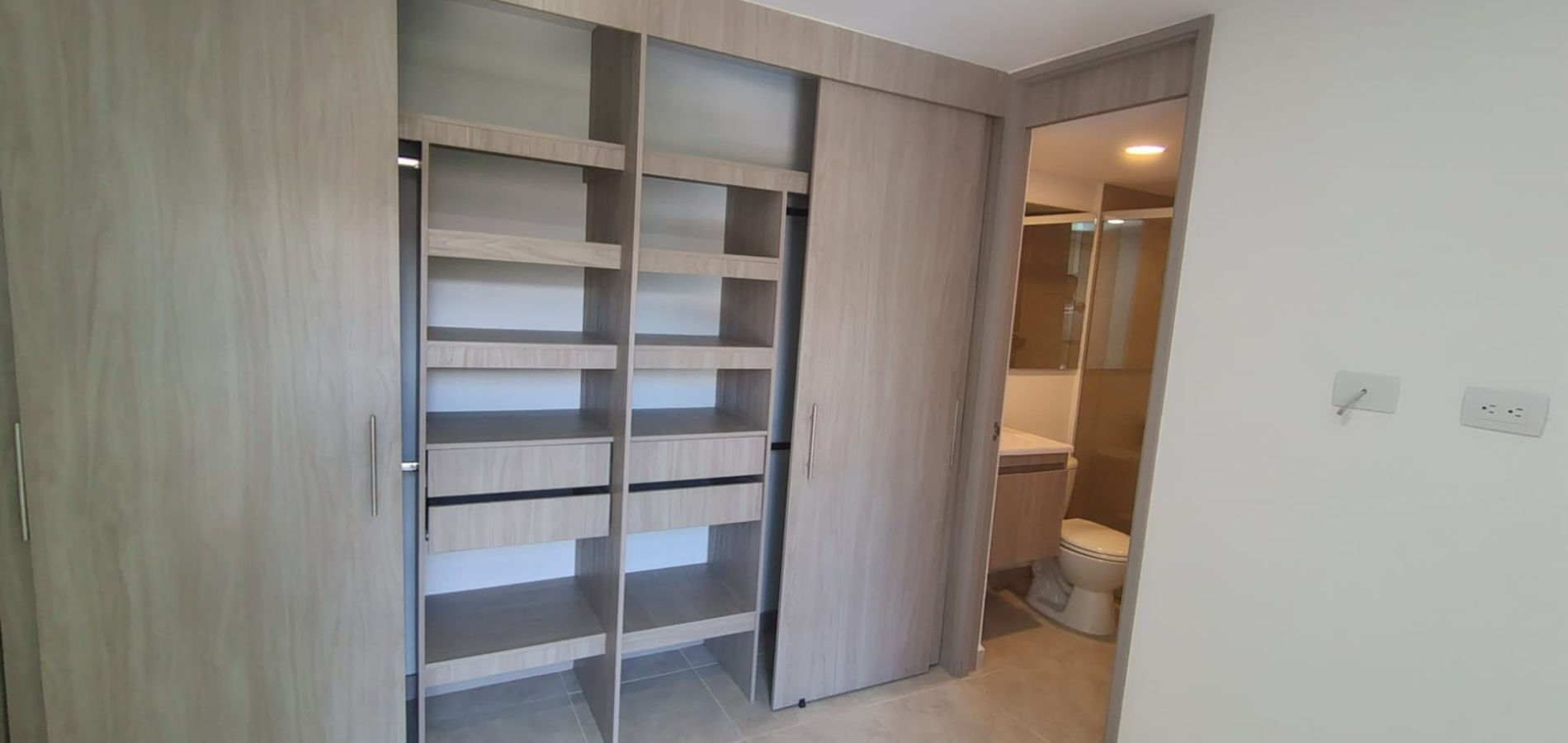 Apartamento en Venta en Envigado, La Cuenca-3