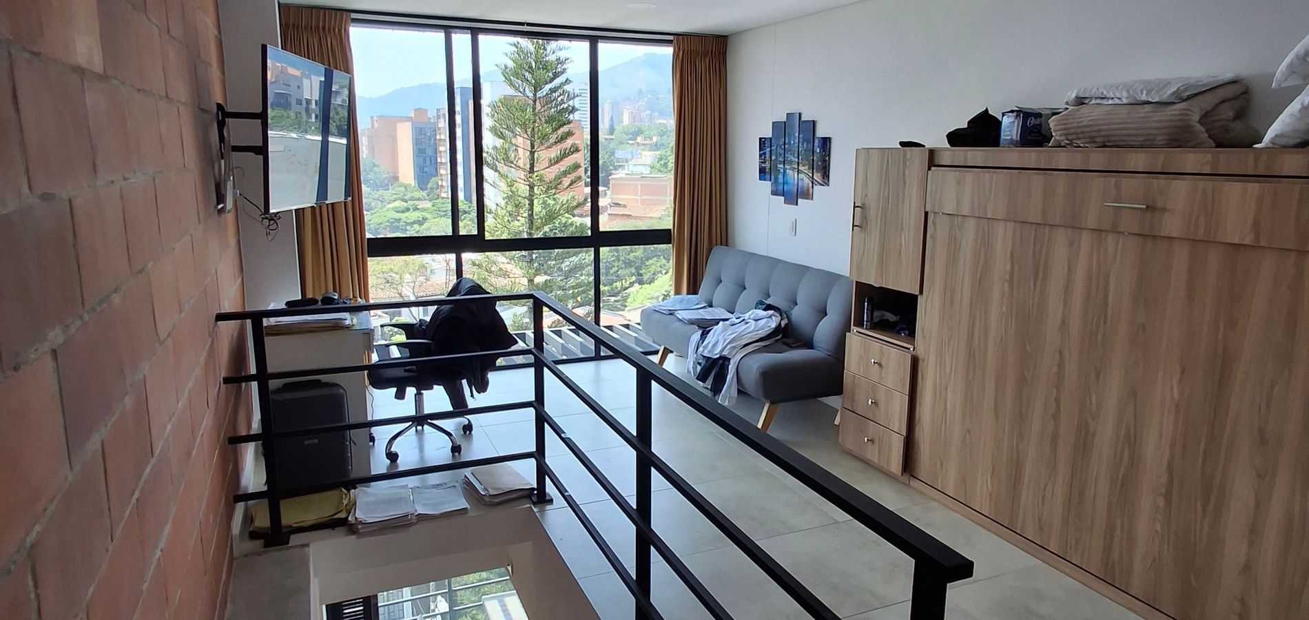 Apartamento en Venta en Medellín, Laureles-0