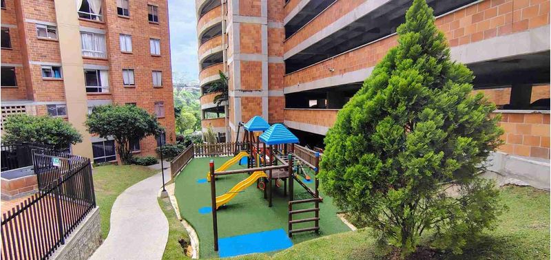Apartamento en Venta en Medellín, El Rodeo-13