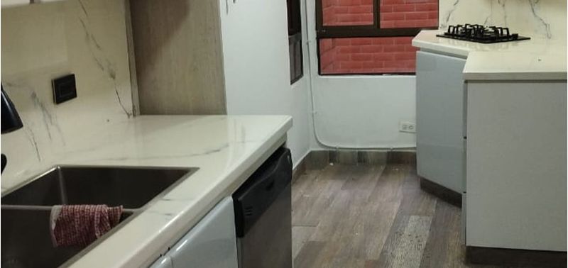 Apartamento en Venta en Medellín, Laureles-0