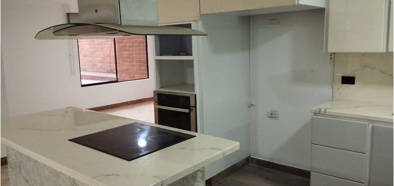 Apartamento en Venta en Medellín, Laureles-3