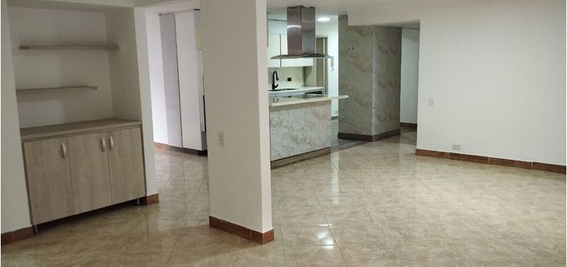 Apartamento en Venta en Medellín, Laureles-6
