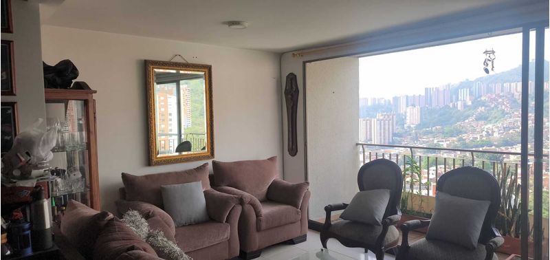 Apartamento en Venta en Medellín, Belén Loma de los Bernal-2