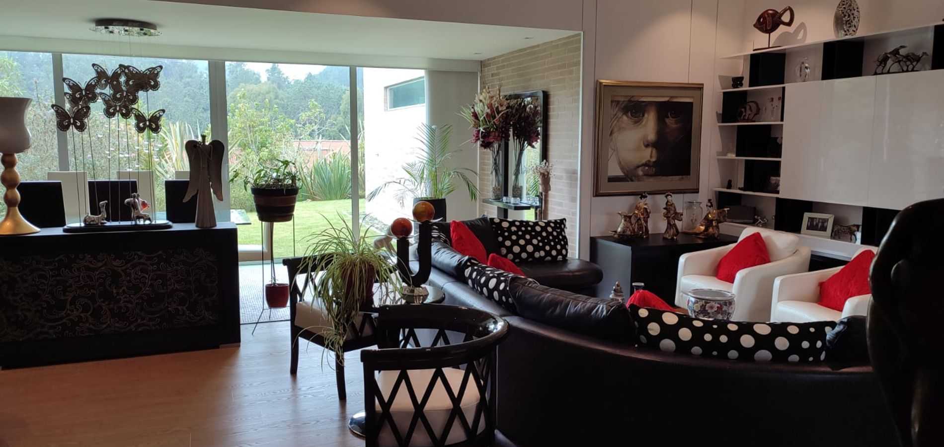 Casa en Venta en Medellín, Las Palmas-0