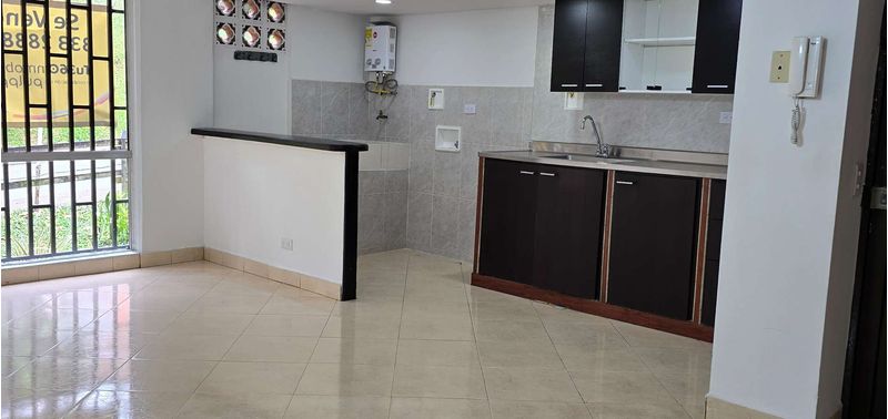 Apartamento en Venta en Medellín, San Antonio de Prado-2