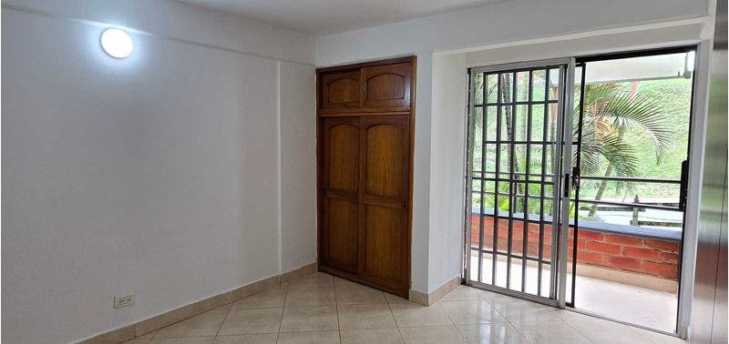 Apartamento en Venta en Medellín, San Antonio de Prado-7