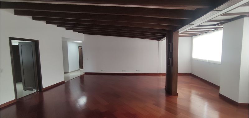 Apartamento en Venta en Bogotá, D.C., Chicó Navarra-0