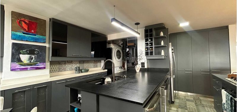Apartamento en Venta en Medellín, El Poblado-3