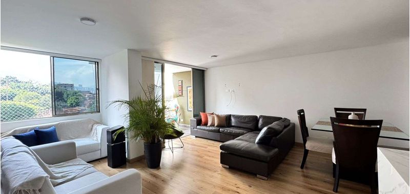 Apartamento en Venta en Envigado, La Abadía-0