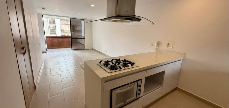 Apartamento en Venta en Medellín, Laureles-2