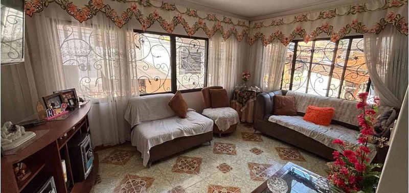 Casa en Venta en Medellín, López de Mesa-0