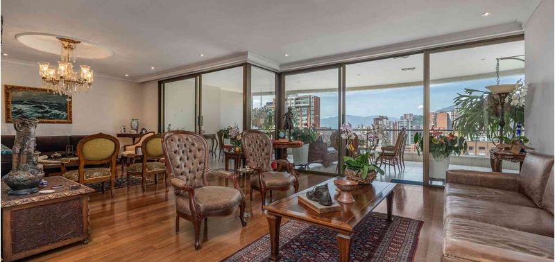Apartamento en Venta en Medellín, El Poblado-2