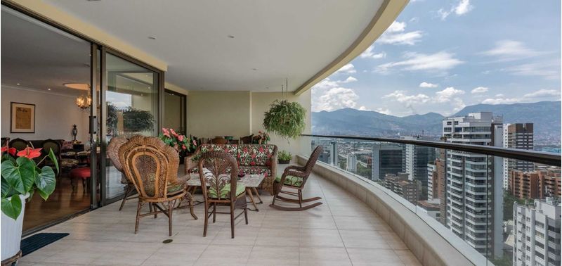 Apartamento en Venta en Medellín, El Poblado-11