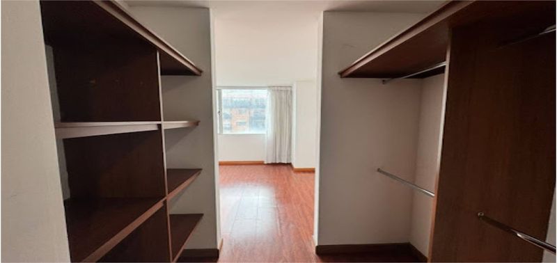Apartaestudio en Venta en Bogotá, D.C., El Castillo Chapinero alto-9