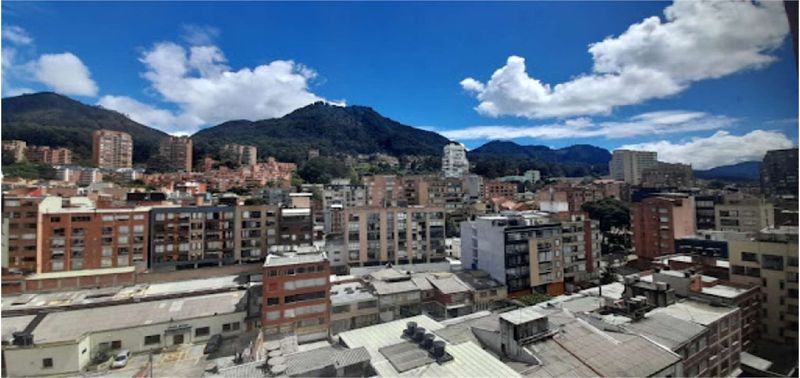 Apartaestudio en Venta en Bogotá, D.C., El Castillo Chapinero alto-1