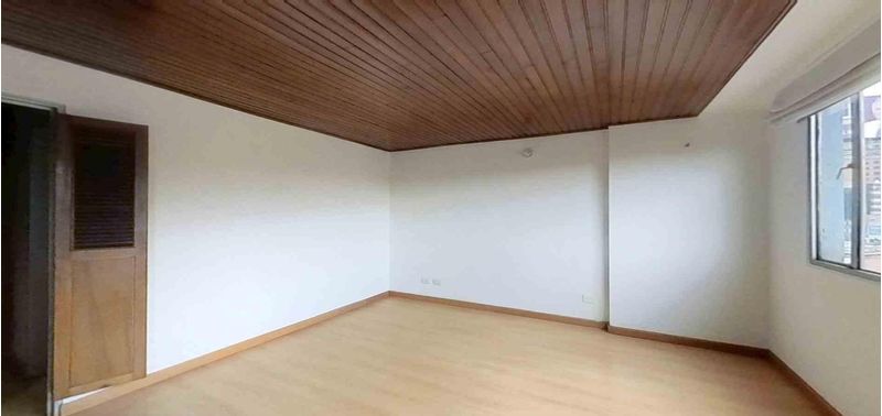 Apartamento en Venta en Bogotá, D.C., Puentelargo-7