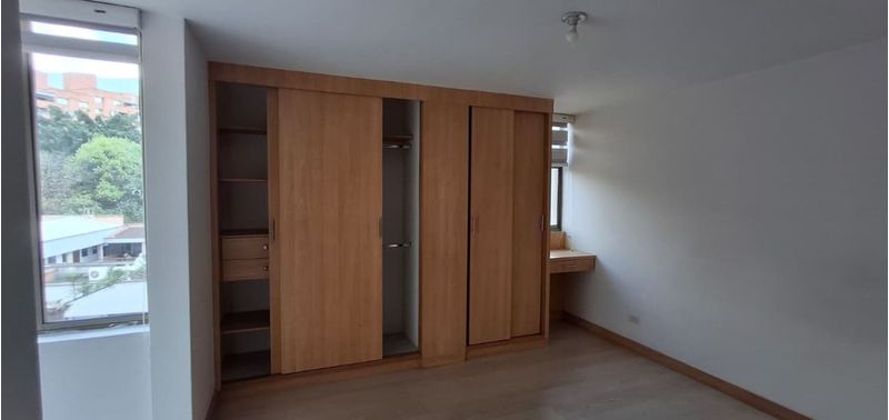 Apartamento en Venta en Envigado, Las Orquideas-1