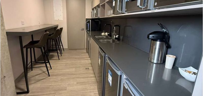 Oficina en Venta en Medellín, 8 de Marzo-1