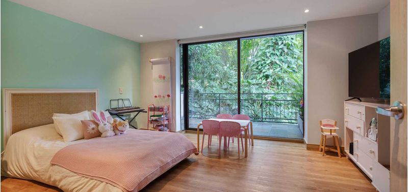 Casa en Venta en Medellín, El Poblado-17