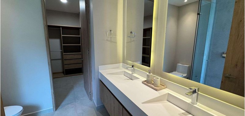 Apartamento en Venta en Medellín, El Poblado-8