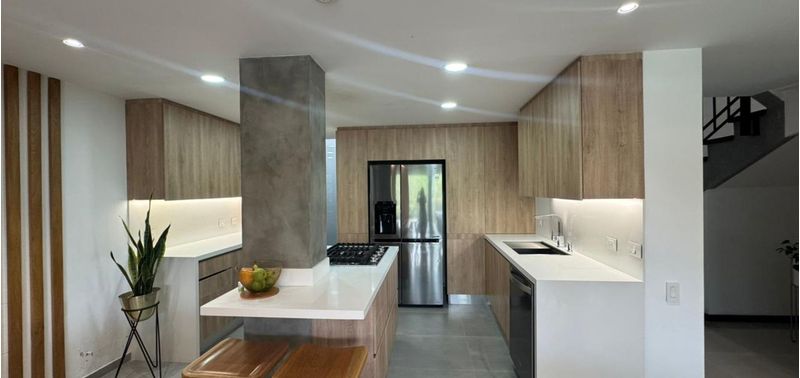 Casa en Venta en Envigado, Alto De Palmas-0