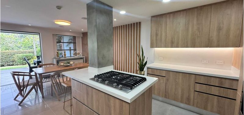 Casa en Venta en Envigado, Alto De Palmas-2