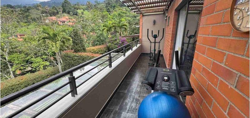 Casa en Venta en Envigado, Alto De Palmas-23