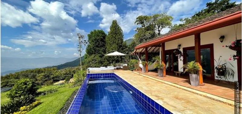 Casa en Venta en Envigado, Las Palmas-23
