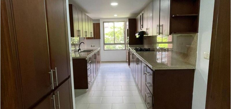 Apartamento en Venta en Envigado, Las Orquideas-2