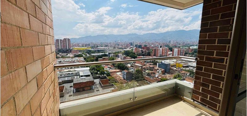 Apartamento en Venta en Medellín, Suramericana-0