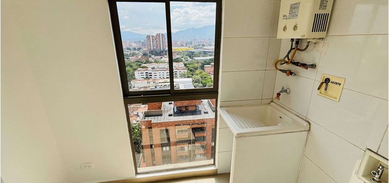 Apartamento en Venta en Medellín, Suramericana-2