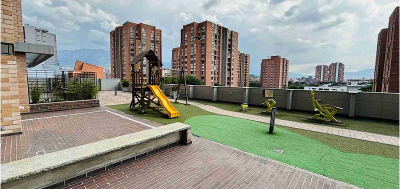 Apartamento en Venta en Medellín, Suramericana-21