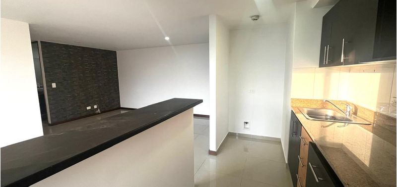 Apartamento en Venta en Envigado, La Abadía-0