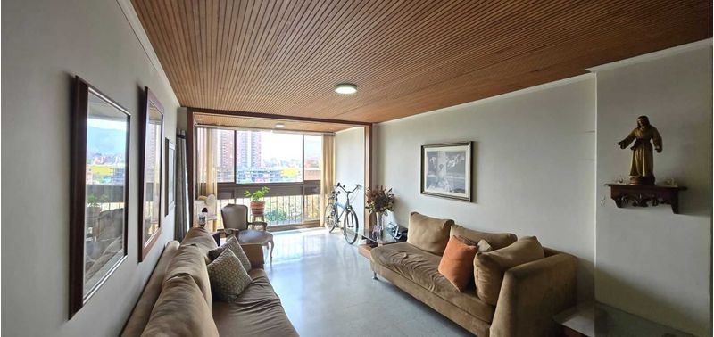 Apartamento en Venta en Medellín, Los Libertadores