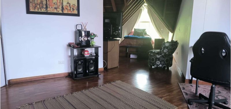 Casa en Venta en Medellín, Las Lomas-16