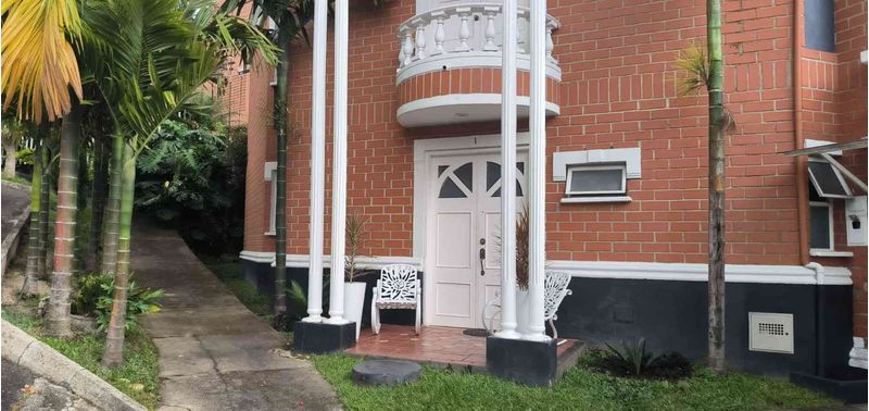 Casa en Venta en Medellín, Las Lomas-22
