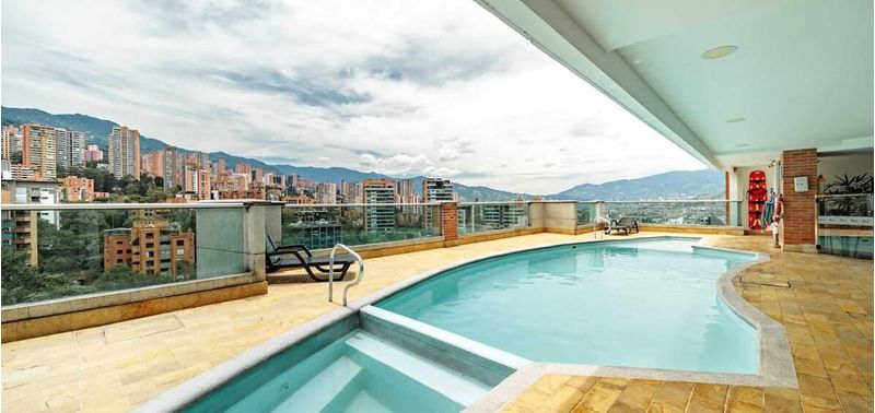 Apartamento en Venta en Medellín, Provenza-0