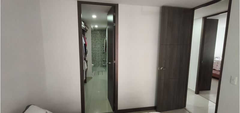 Apartamento en Venta en Sabaneta, Calle Larga-0