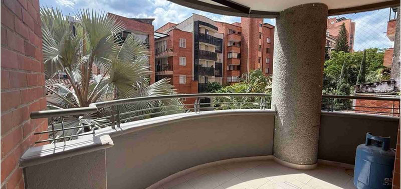 Apartamento en Venta en Medellín, Laureles-6