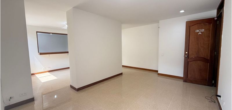 Apartamento en Venta en Medellín, Laureles-8