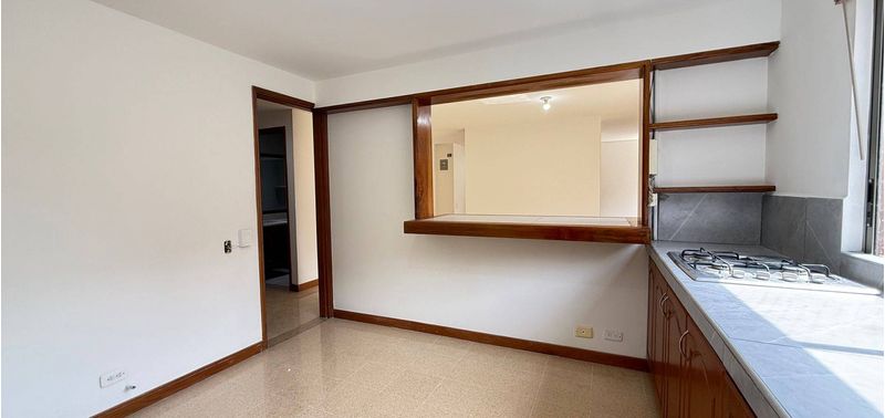Apartamento en Venta en Medellín, Laureles-16