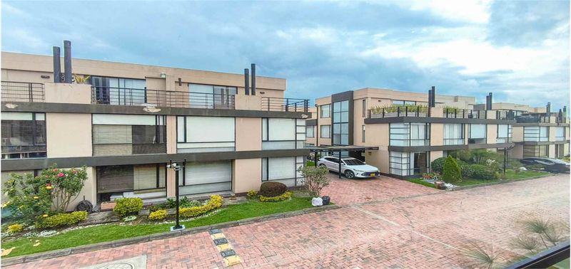 Casa en Venta en Chía, AVENIDA CHILACOS-21